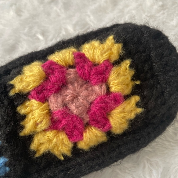 Accessories - NWT Colorful Crochet Headband and Mittens Set